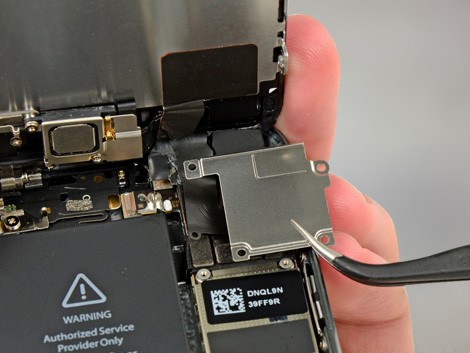 Демонтаж старой камеры iPhone 5s | KiberCentre