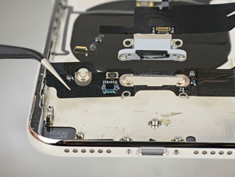 Демонтаж микрофона iPhone XS | KiberCentre.ru